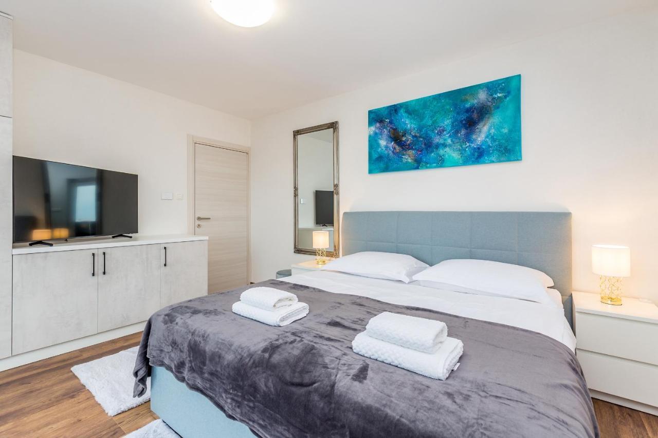 Villa Lio With Private Pool Linardici Екстер'єр фото