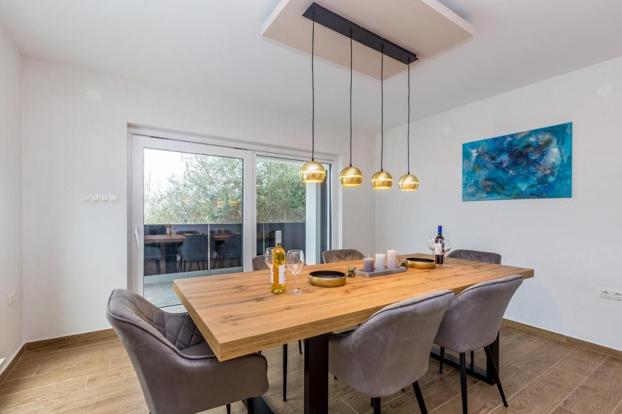 Villa Lio With Private Pool Linardici Екстер'єр фото