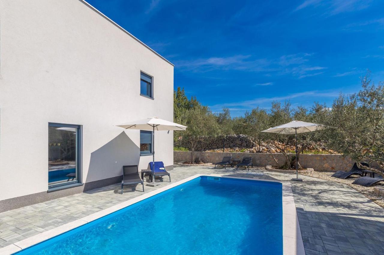 Villa Lio With Private Pool Linardici Екстер'єр фото