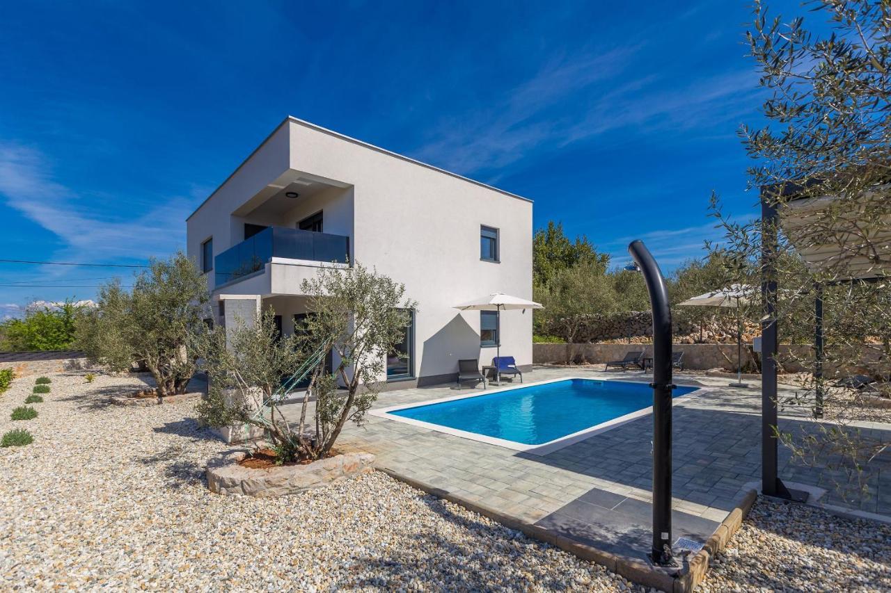 Villa Lio With Private Pool Linardici Екстер'єр фото