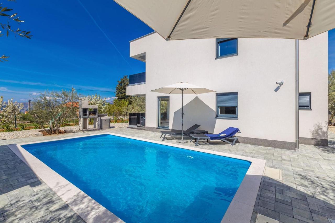 Villa Lio With Private Pool Linardici Екстер'єр фото