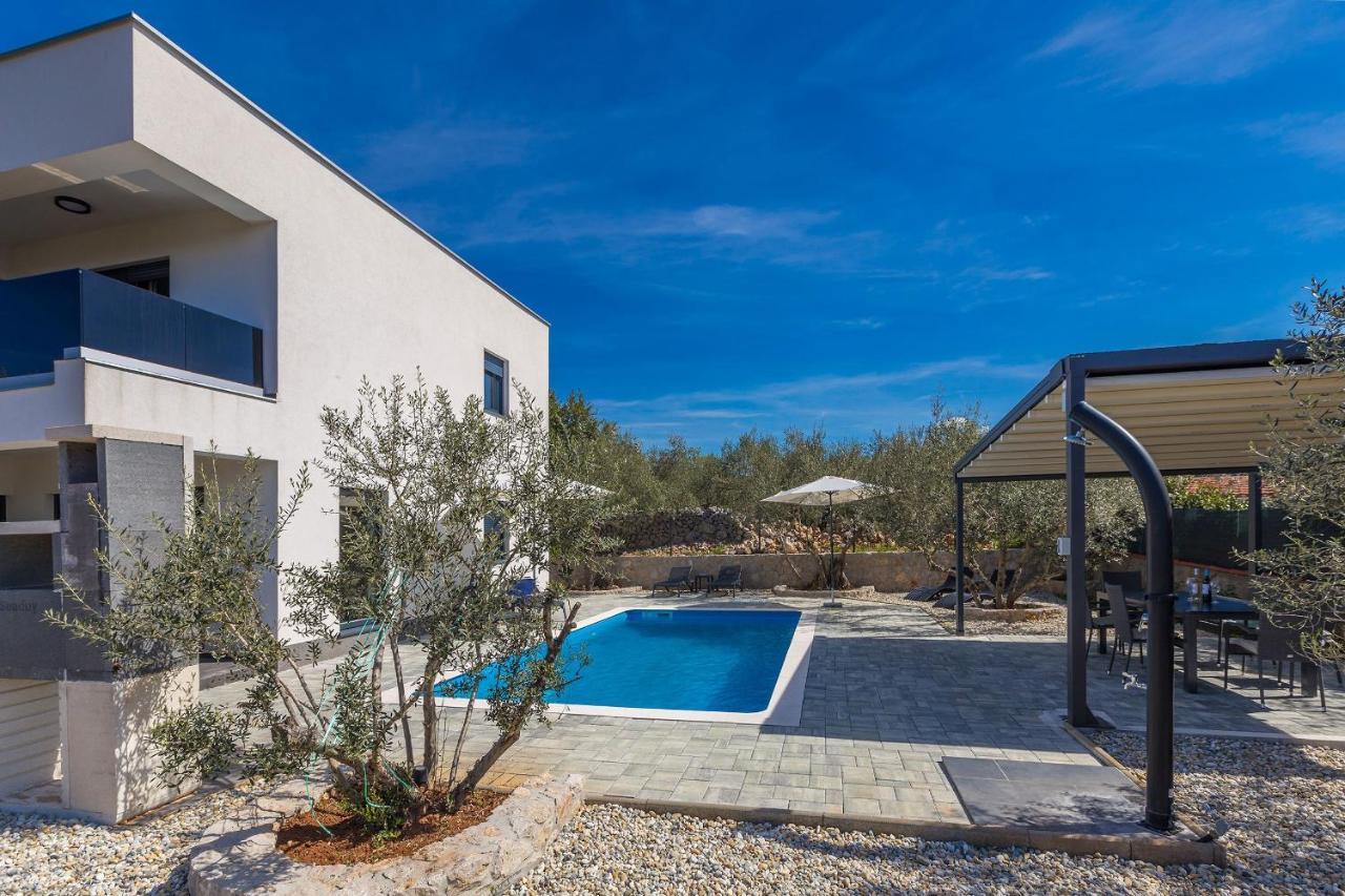 Villa Lio With Private Pool Linardici Екстер'єр фото